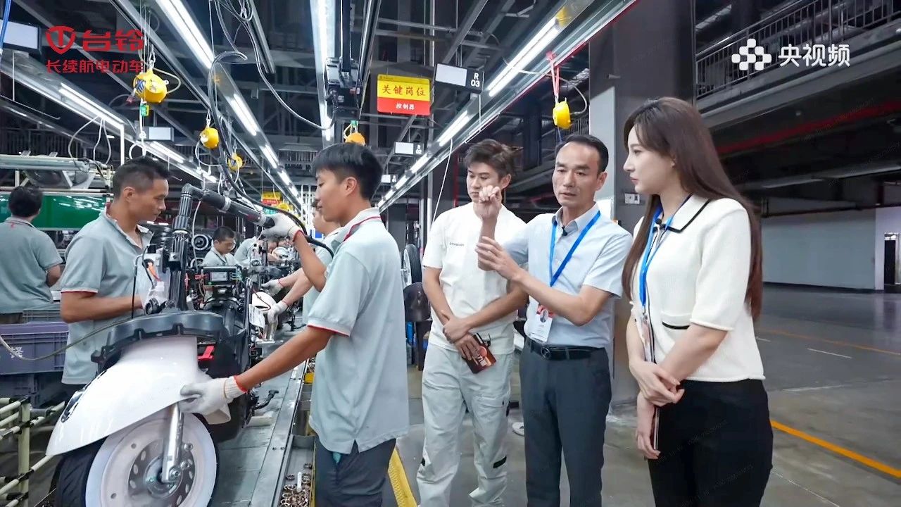 臺(tái)鈴長(zhǎng)續(xù)航電動(dòng)車(chē)